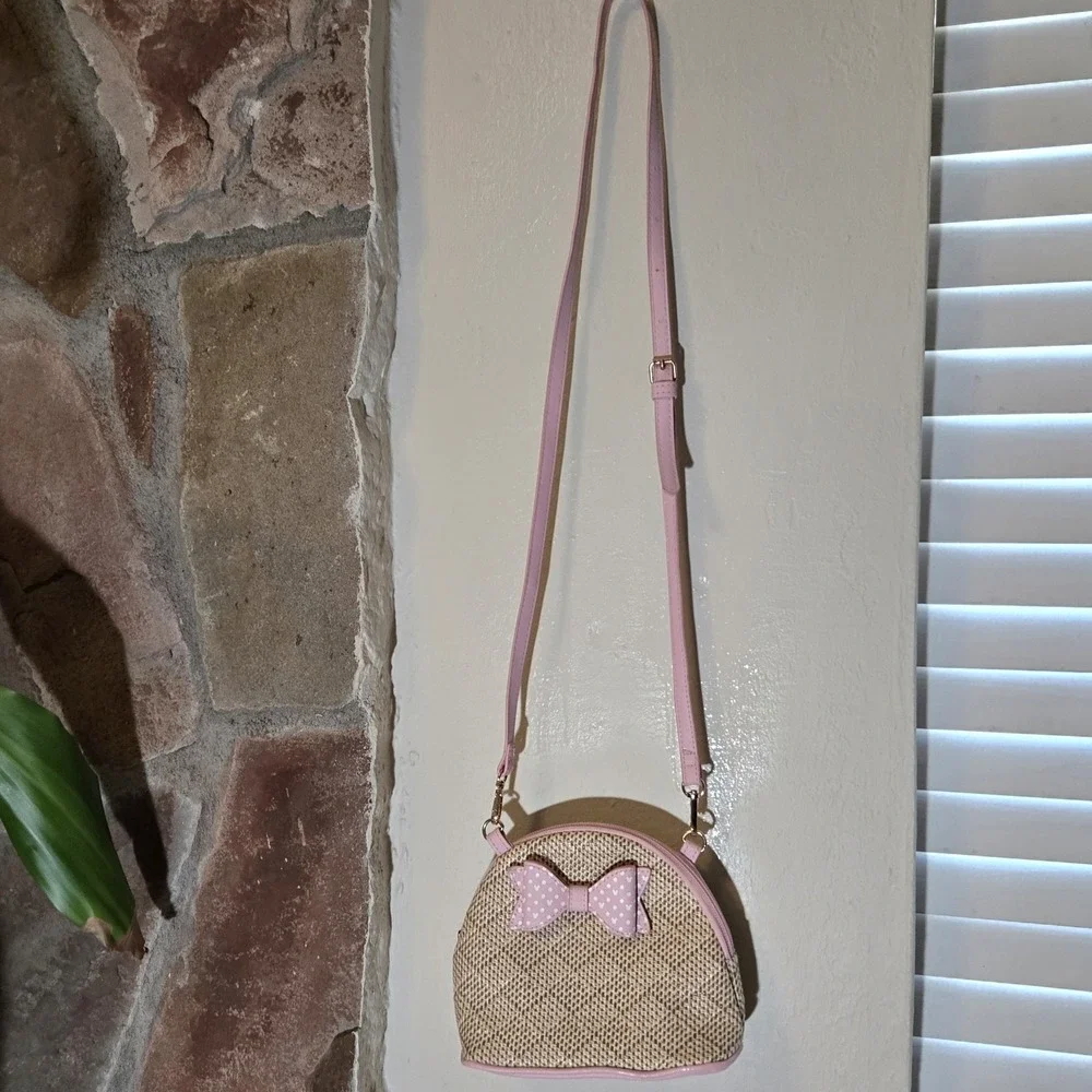 Disney x Bioworld Minnie Mouse Crossbody Straw Purse Bag Disneybound Vacation